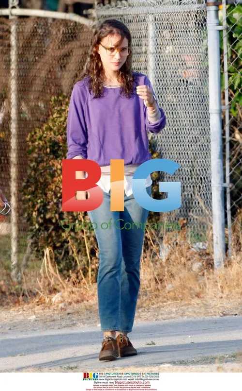 Natalie Portman on set of 'Hesher'