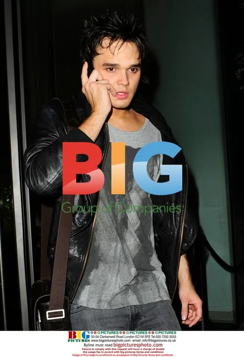 Gareth Gates Leaving London Bar