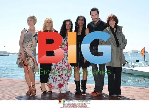 The Making of Plus One Photocall