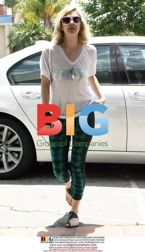 Drew Barrymore arrives at Hollywood studio
