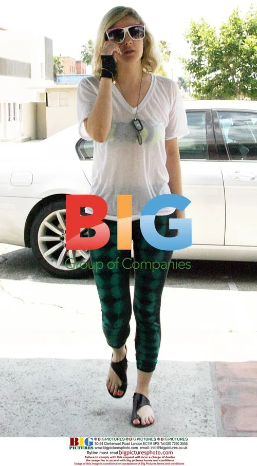 Drew Barrymore arrives at studio in white top