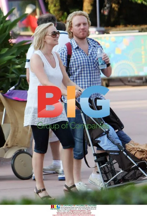 Emma Bunton and Jade Jones on vacation in Orlando