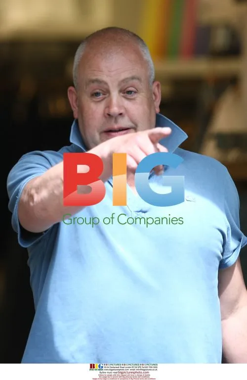 Eastenders Actor Rick Peterson Goes Shopping