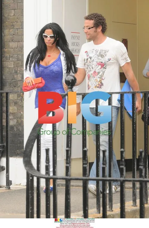 Katie Price Leaves Solicitor\'s Office