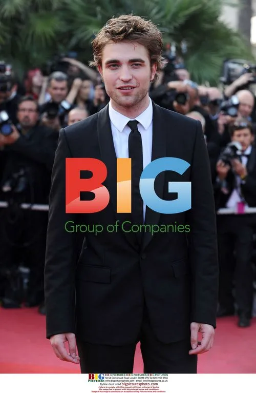 Robert Pattinson at "Inglourious Basterds" Premiere