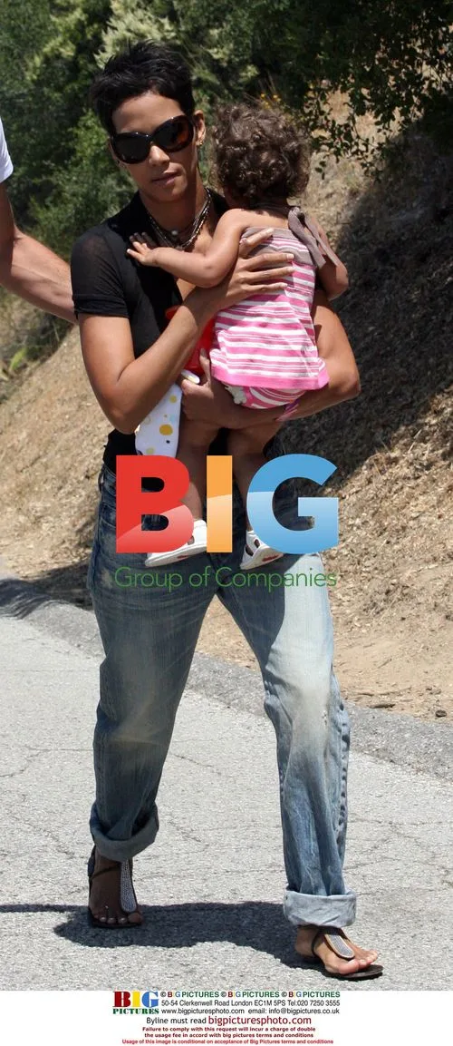 Halle Berry and Family at Topanga Fair