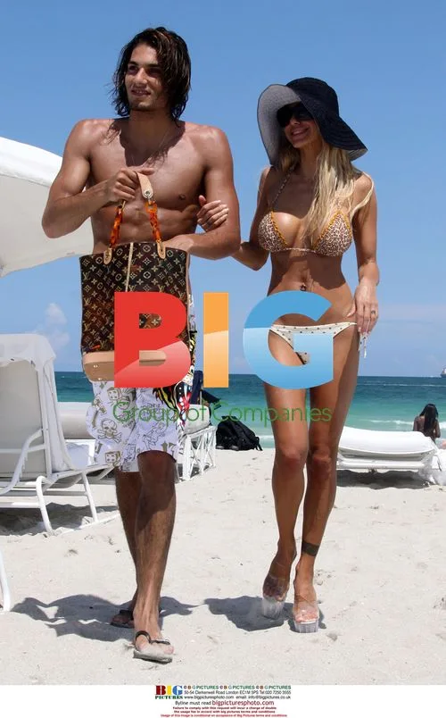 Shauna Sand and Boyfriend at Beach
