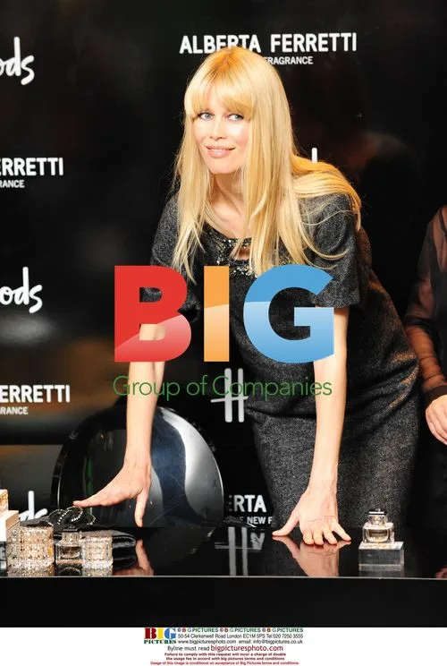 Claudia Schiffer & Alberta Ferretti at Harrods
