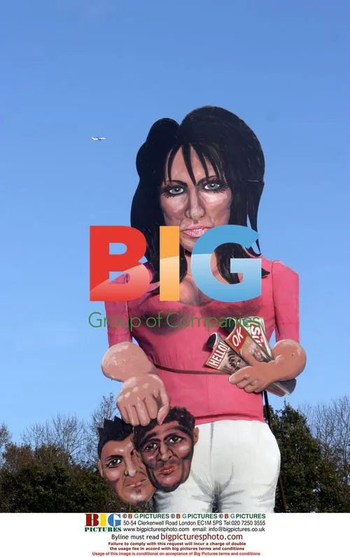 Katie Price Effigy at Edenbridge Bonfire