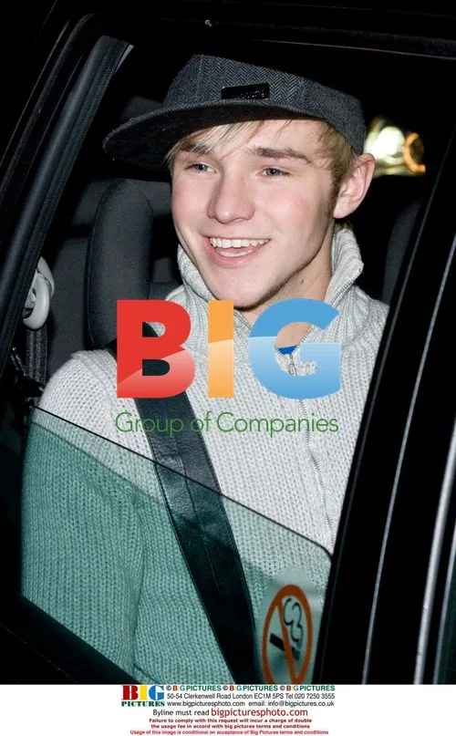 Lloyd Daniels Arrives at X-Factor House
