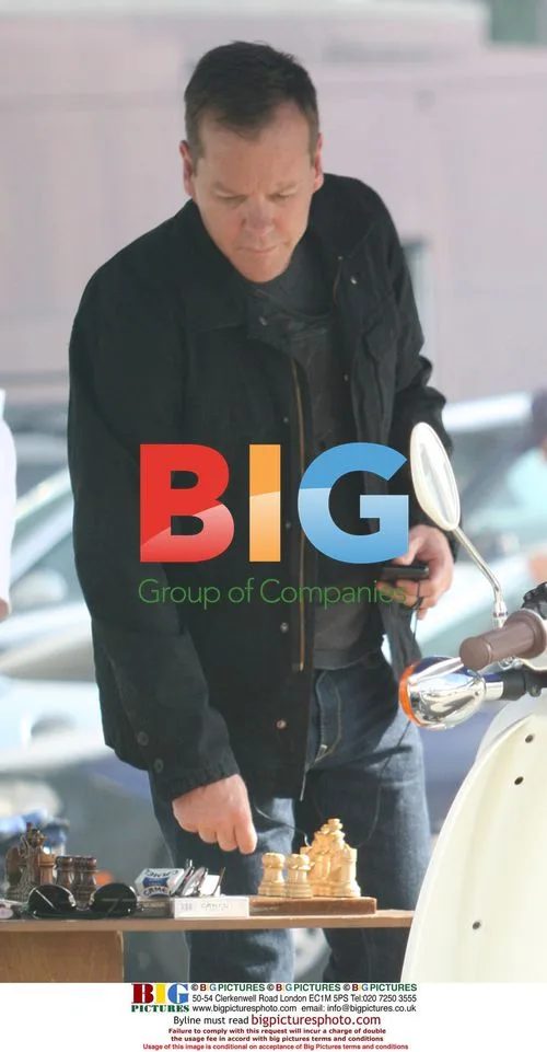 Kiefer Sutherland filming 24