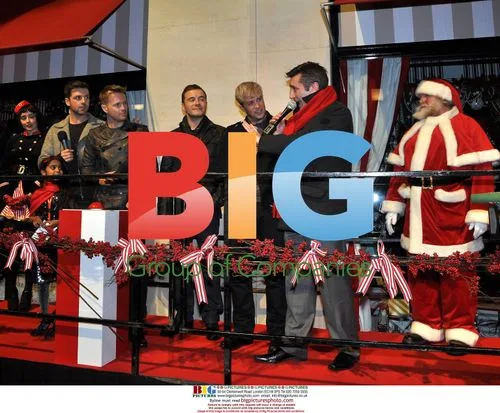 Westlife Turn on Dublin Christmas Lights