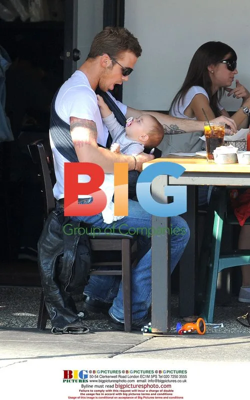 Cam Gigandet and family outing