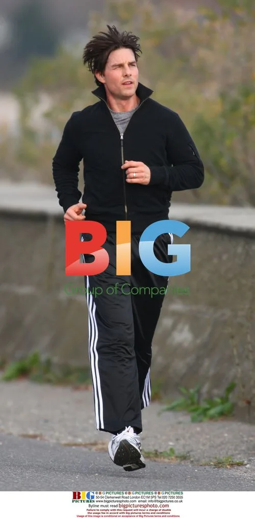 Tom Cruise Jogging in New York