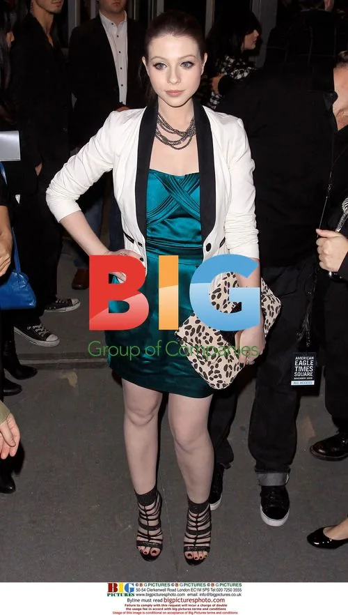 Gossip Girl Stars at Store Opening