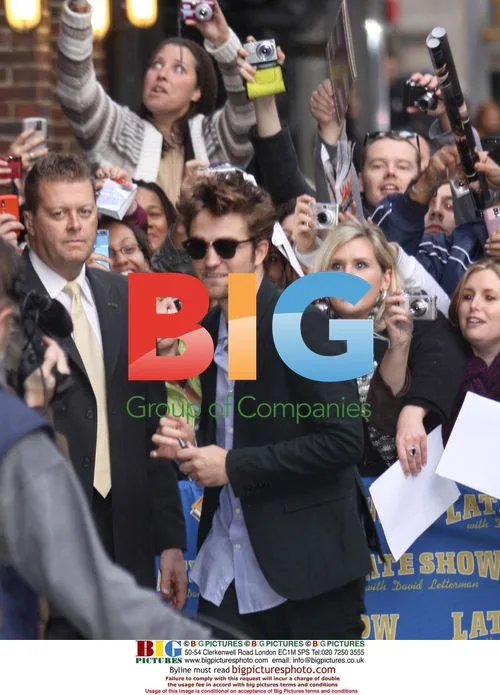 Robert Pattinson at Lateshow Promoting Twilight: New Moon