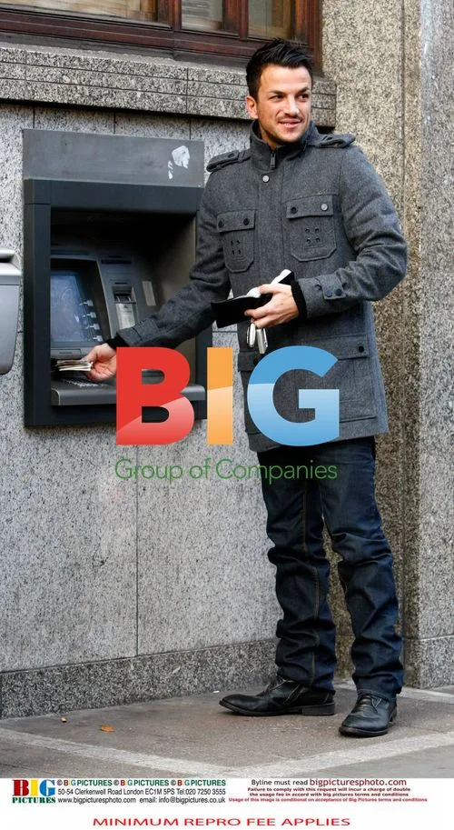 Peter Andre at Cash Point