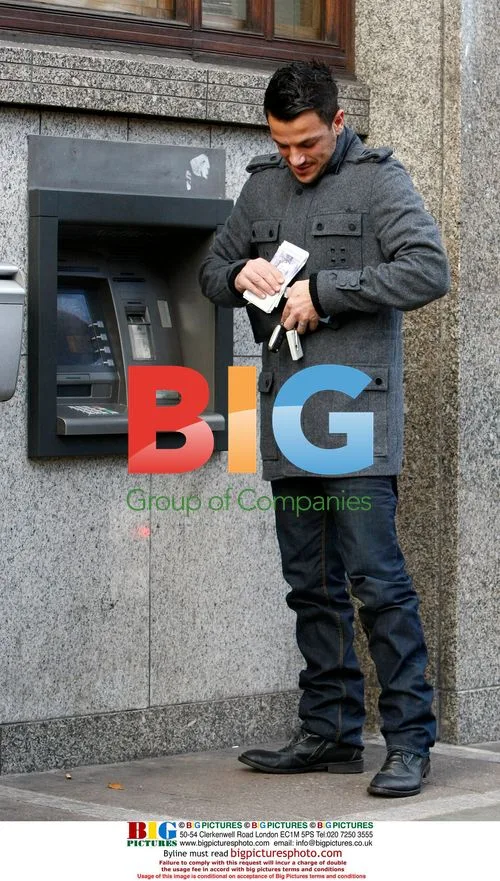 Peter Andre at Cash Point