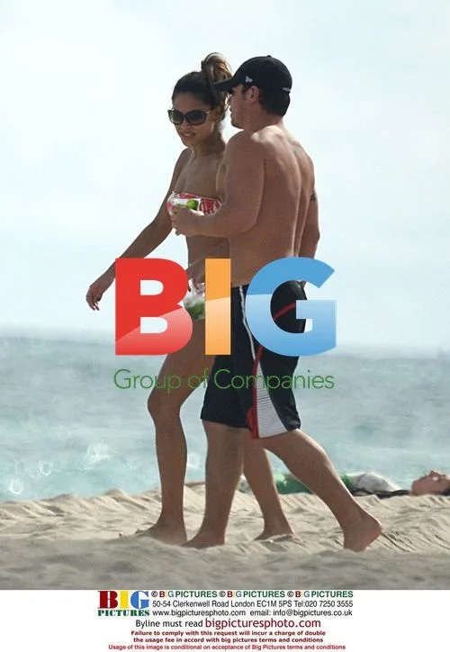 Nick Lachey And Vanessa Minillo At Miami Beach
