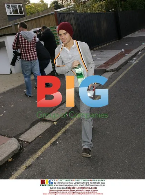 X Factor Finalists Leave London House