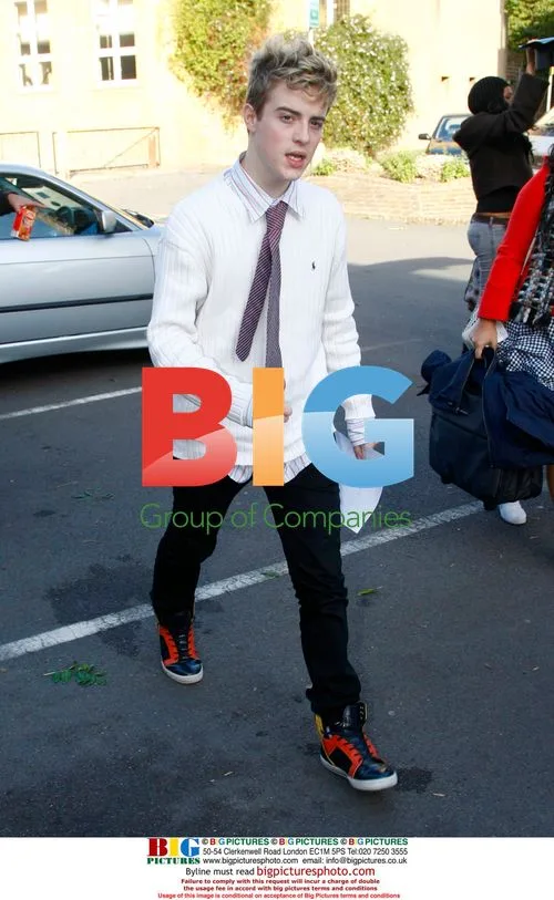 X Factor Contestants Leaving House