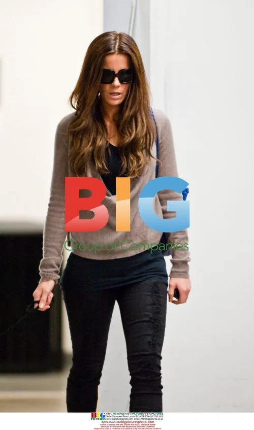 Kate Beckinsale and Puppy at Clinic
