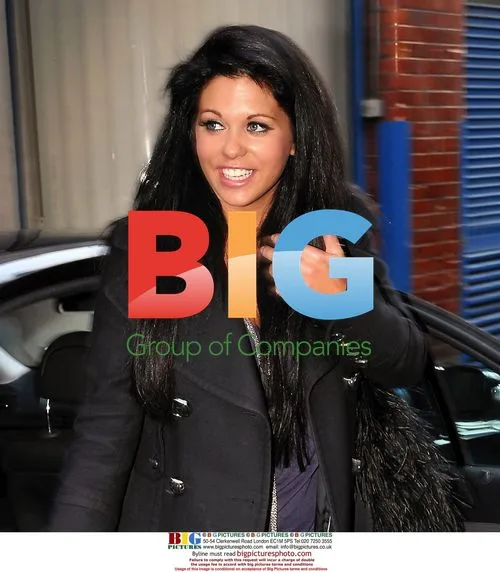 Bianca Gascoigne Goes Shopping with Puppy in Dublin