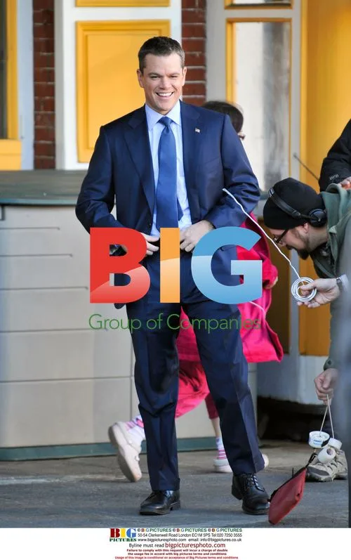 Matt Damon films scenes for "The Adjustment Bureau"