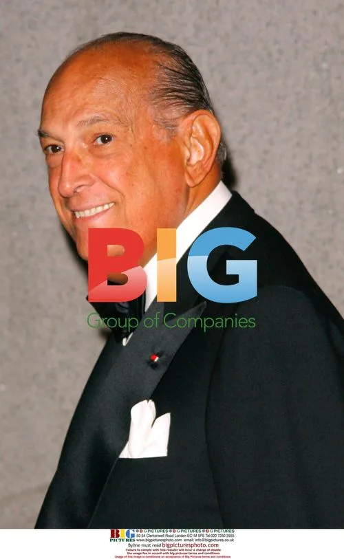 Oscar de la Renta at Fashion Group International Event