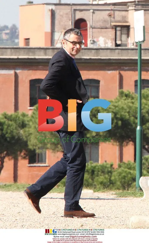 Rowan Atkinson and Family Visit Rome