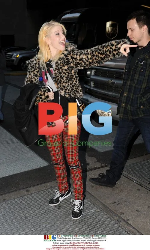 Paramore Exits Alexa Chung Show in NY
