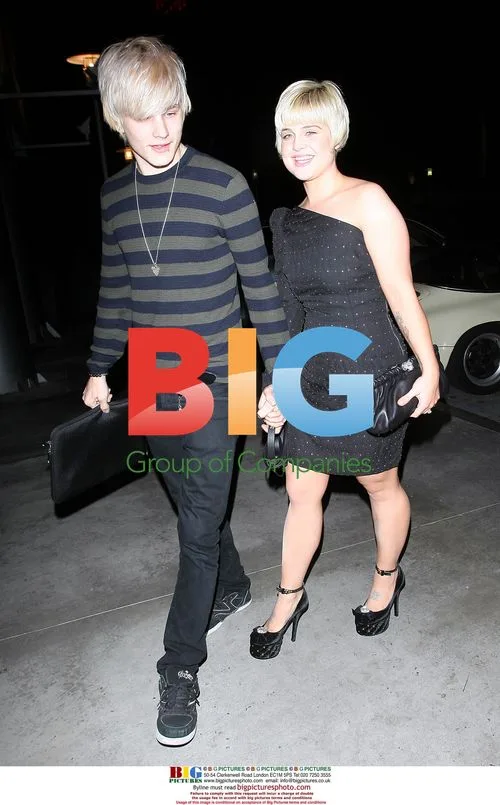 Kelly Osbourne out for birthday dinner