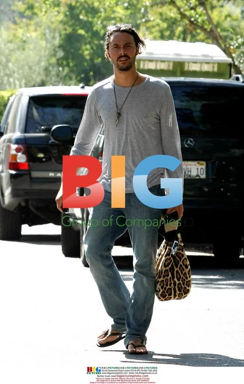Cat Deeley and Jack Huston House Hunting