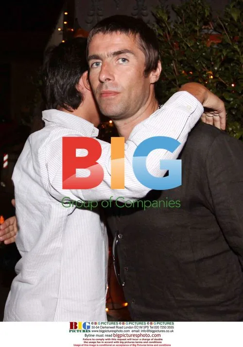 Liam Gallagher and Nicole Appleton dinner in Italy