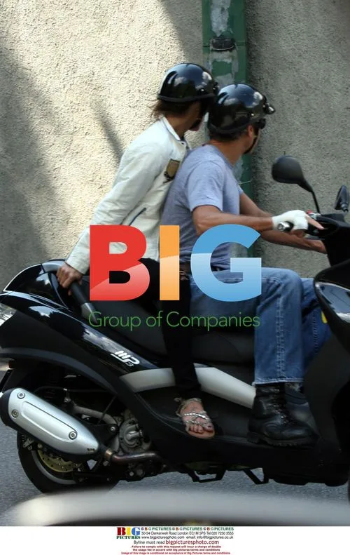 George Clooney and Elisabetta Canalis on Scooter