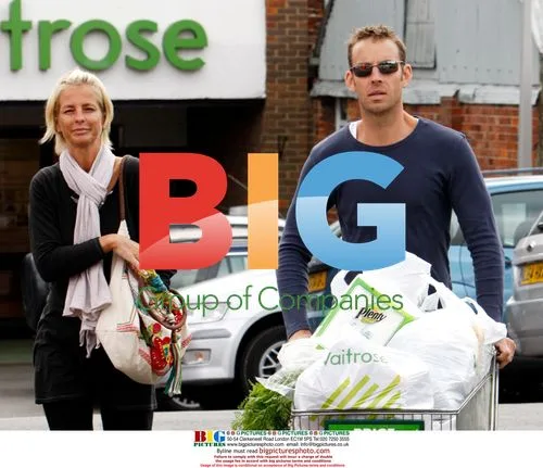 Ulrika Johnson and husband shopping