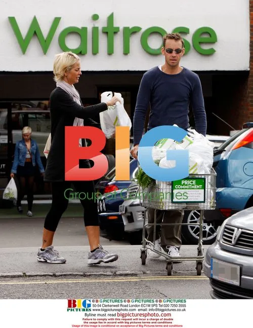 Ulrika Johnson and Husband Shopping