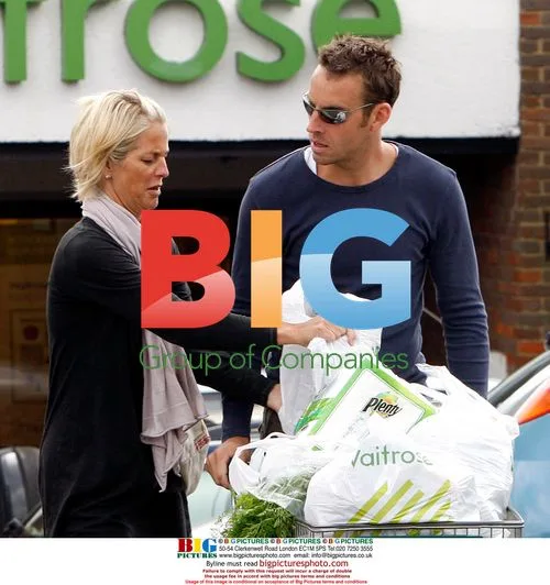 Ulrika Johnson and Husband Shopping
