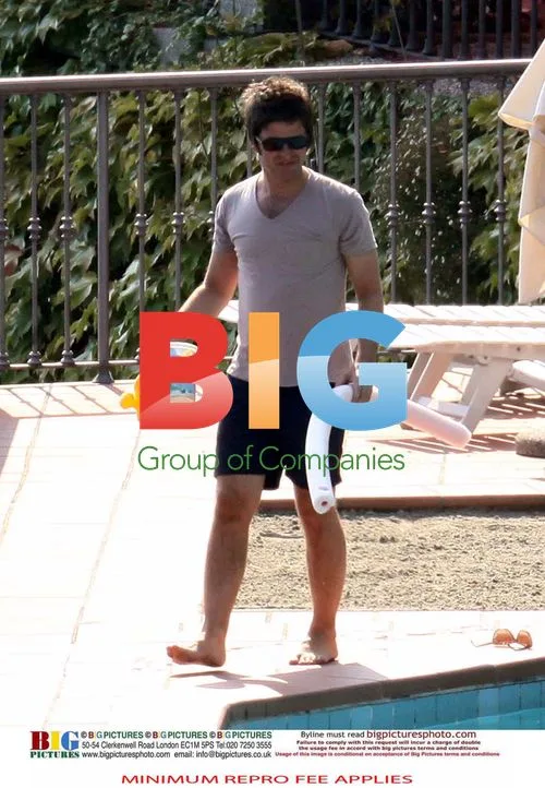 Noel Gallagher and Family Vacation in Italy