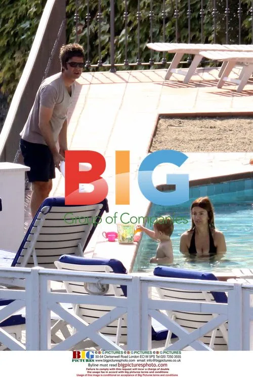 Noel Gallagher and Family on Vacation in Italy