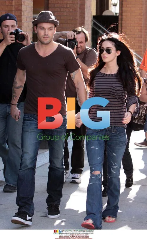 Megan Fox and Brian Austin Green get sushi in Toronto