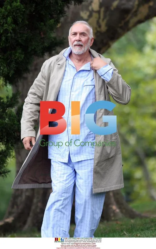 Langella and LaBeouf on 'Wall Street 2' Set