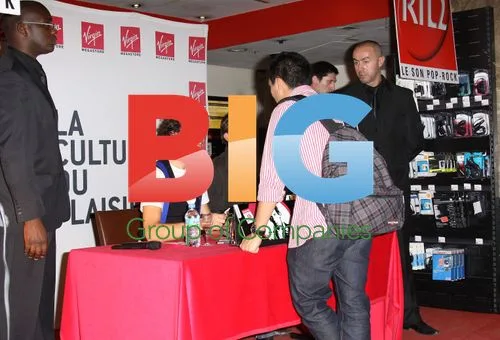 Mika signs at Virgin Megastore