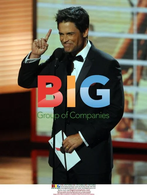 Rob Lowe at 61st Emmy Awards