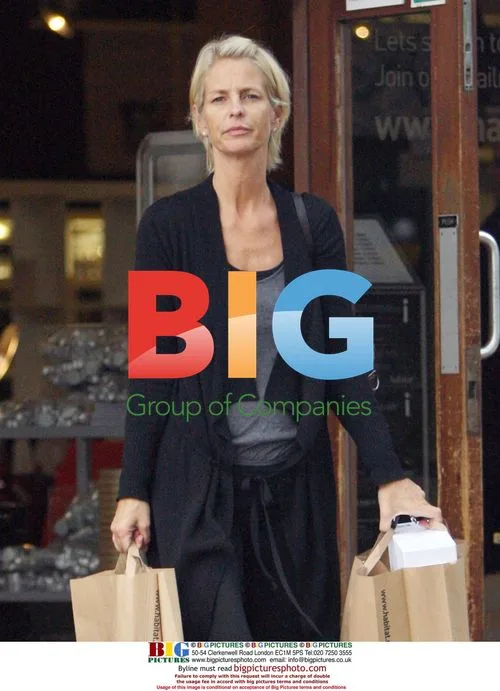 Ulrika Jonsson Shopping at Habitat