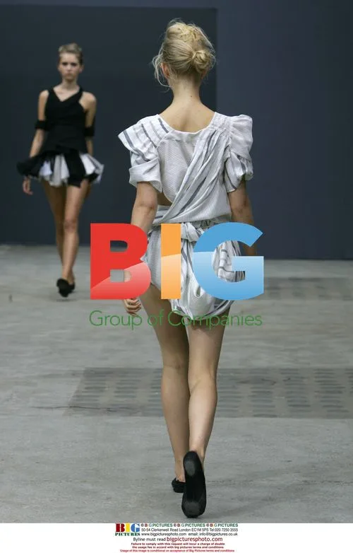 Model in Moon Young Hee Spring 2010 Collection