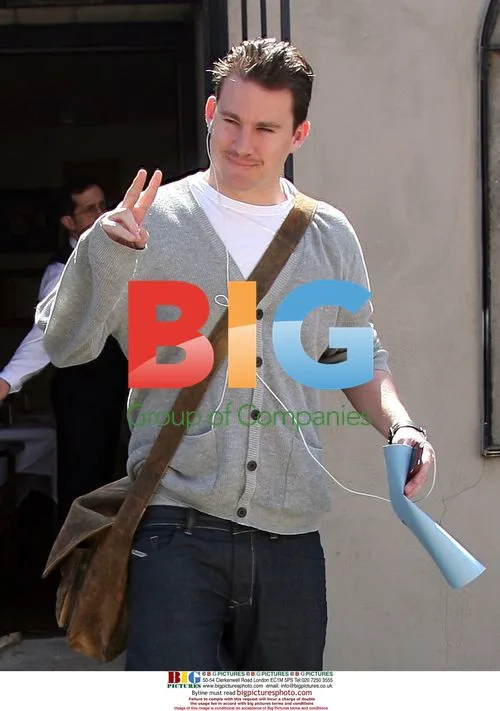 Channing Tatum Leaving NYC Restaurant