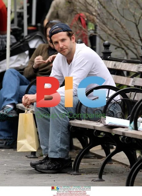 Bradley Cooper and Andrew Howard on 'The Dark Fields' set