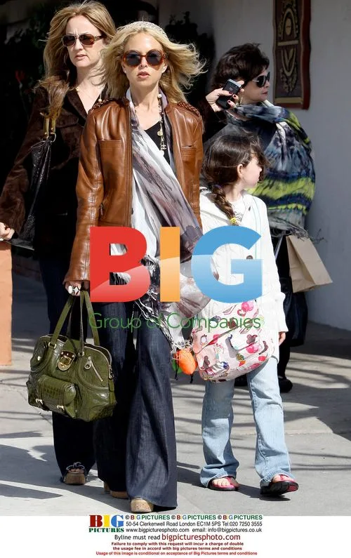 Rachael out with family in Malibu