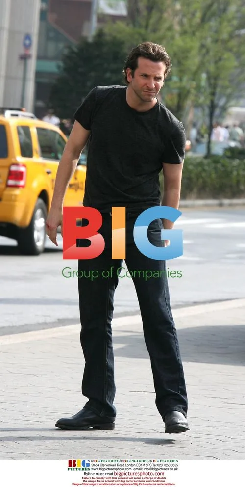 Bradley Cooper on set of 'The Dark Fields'